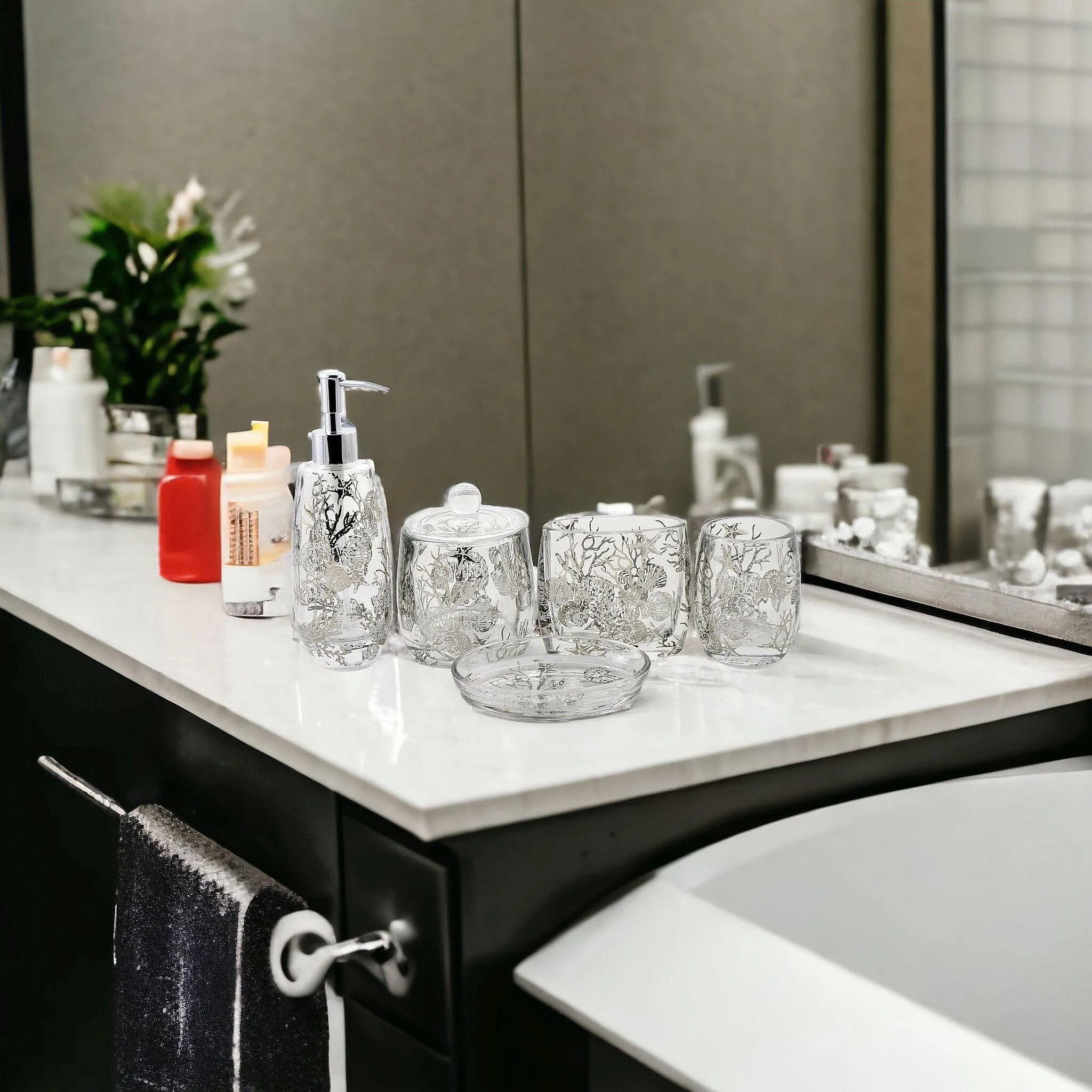 Bathroom Set of Glass in Antlers Design