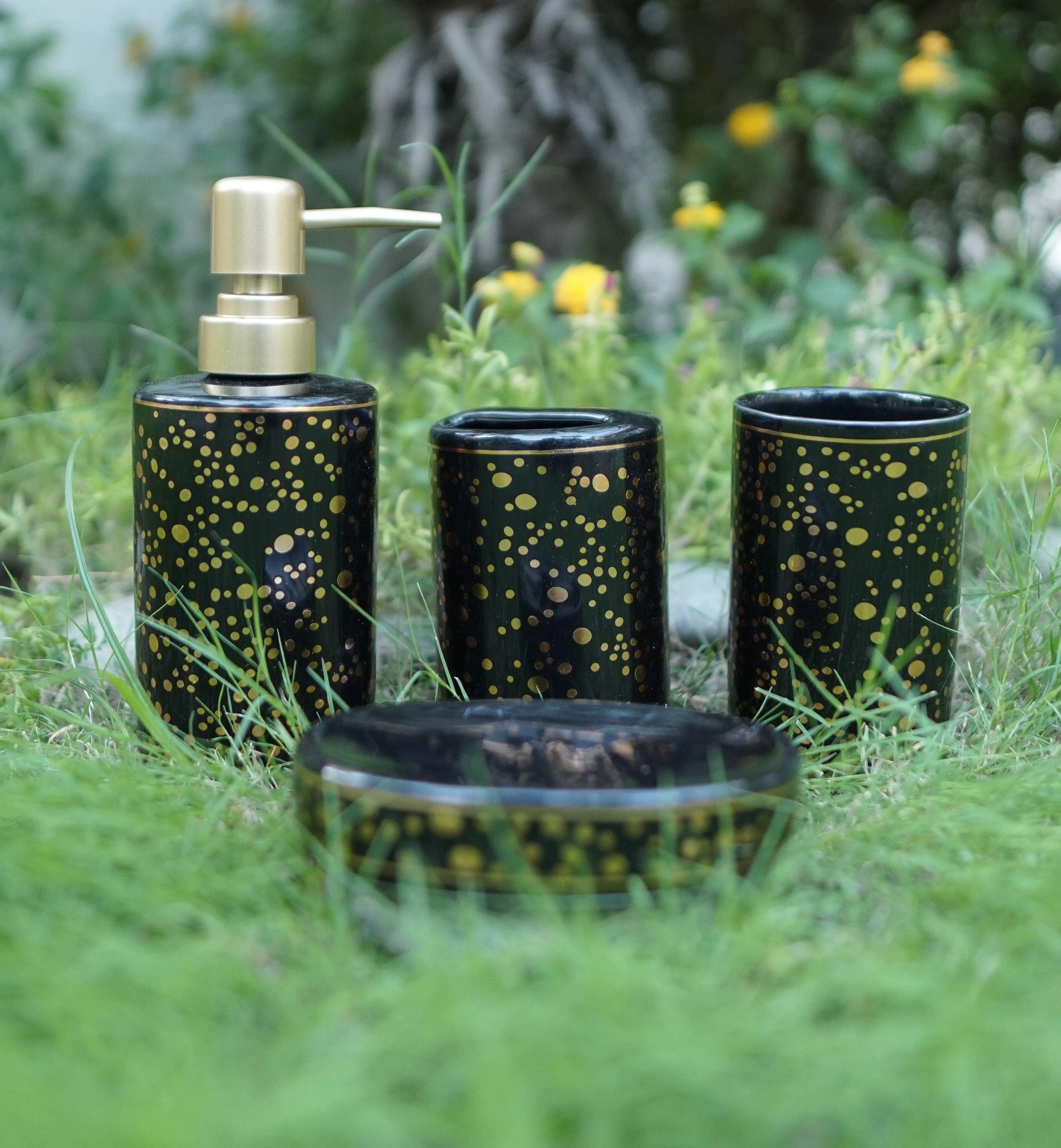 Ceramic Bathroom Set - Gold Dotted - Black