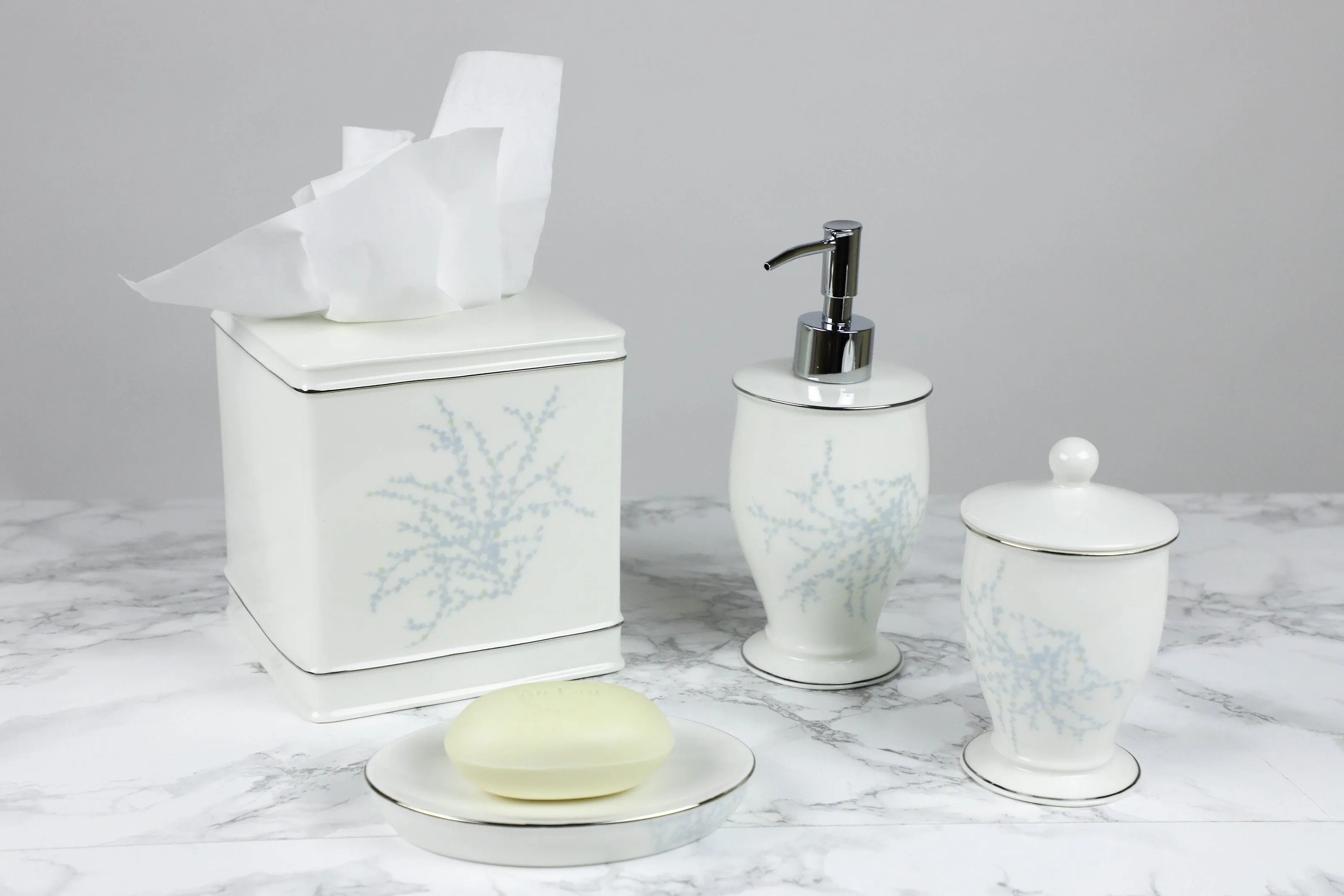 Maison de Luxe - Blue Bath Accessories