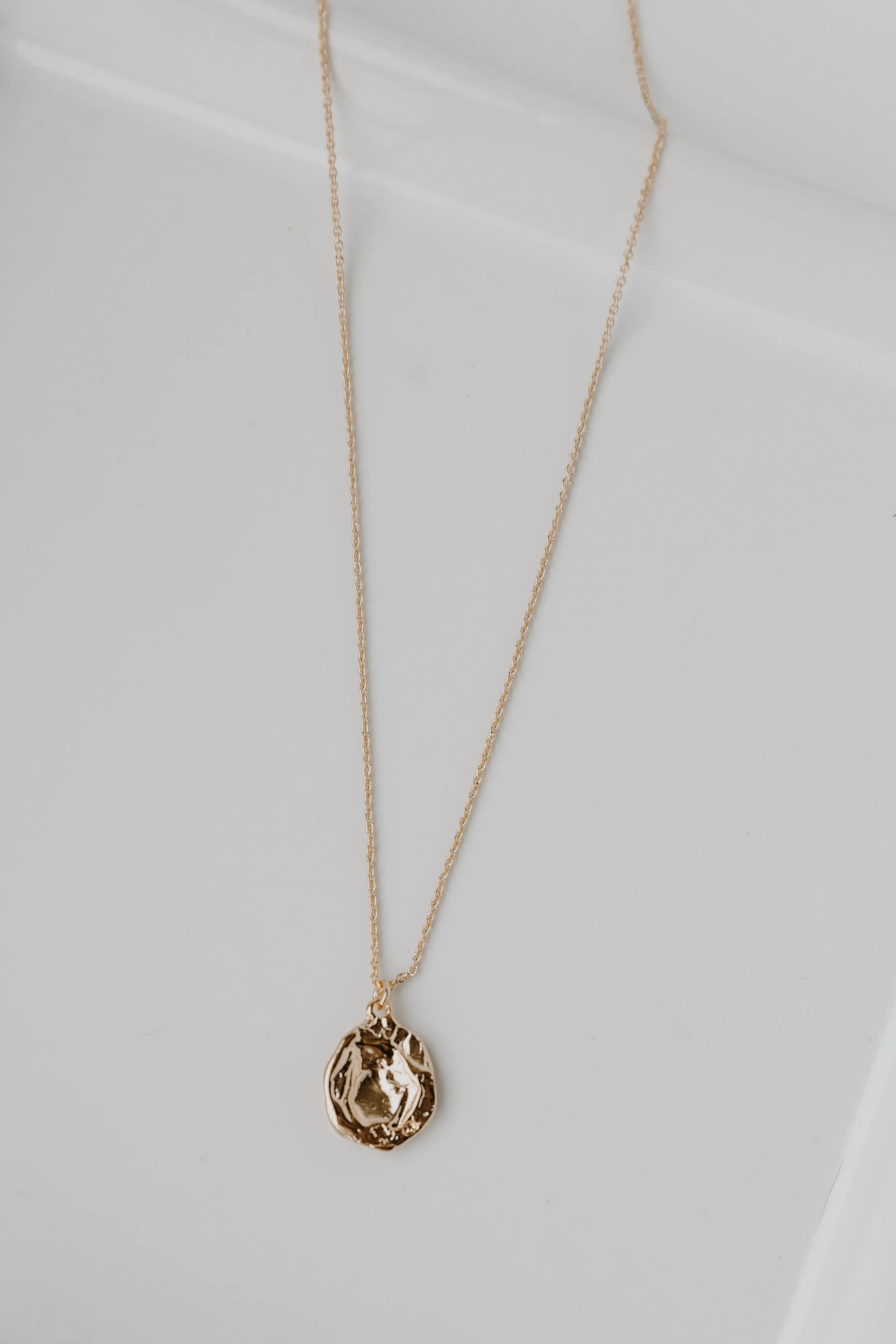 Quinn Gold Pendant Necklace