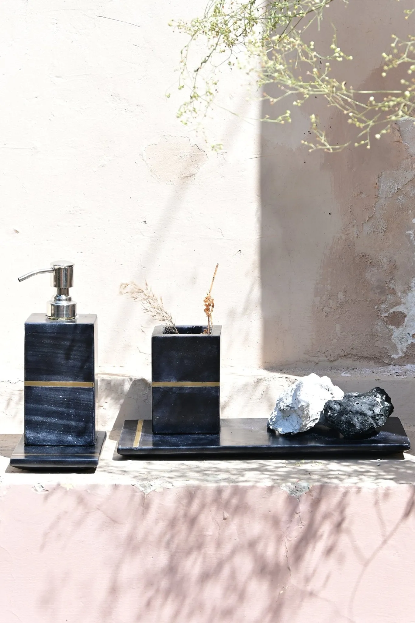 STARLIGHT BLACK MARBLE BATHROOM SET